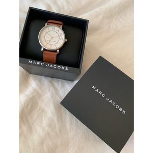 Mac Jacobs Roxy Silver Brown Leather Watch